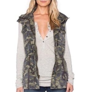 VELVET By GRAHAM & SPENCER Small Camouflage Vest Blair Army Tie Waist Cotton